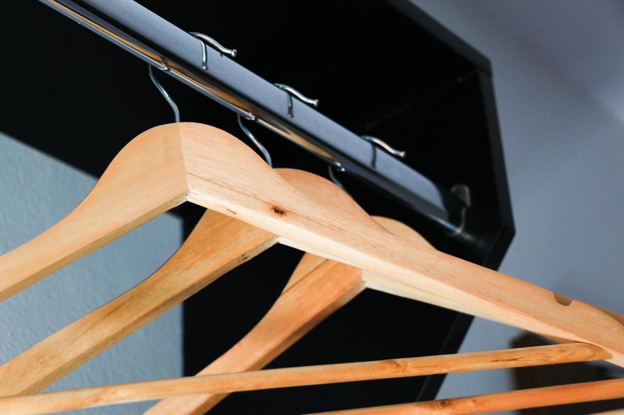 Bliss Hoteis Centro Búzios Exteriér fotografie Wooden clothes hangers